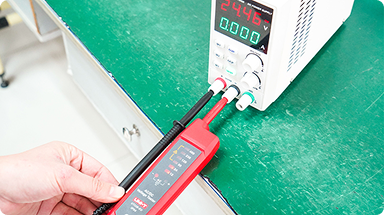 Measure AC/DC Voltage